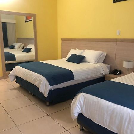 Hostel Paradise St Santa Marta  Ngoại thất bức ảnh