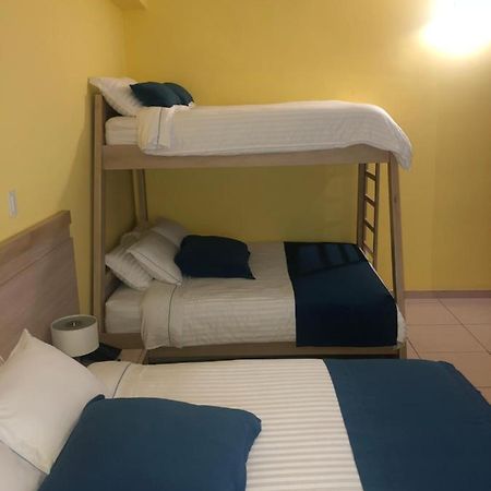 Hostel Paradise St Santa Marta  Ngoại thất bức ảnh