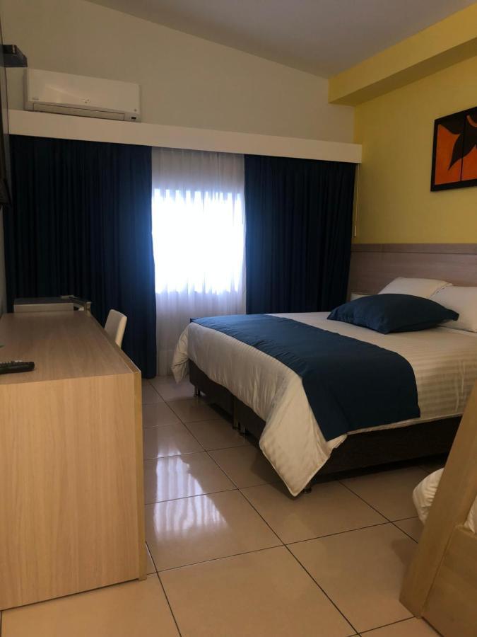 Hostel Paradise St Santa Marta  Ngoại thất bức ảnh